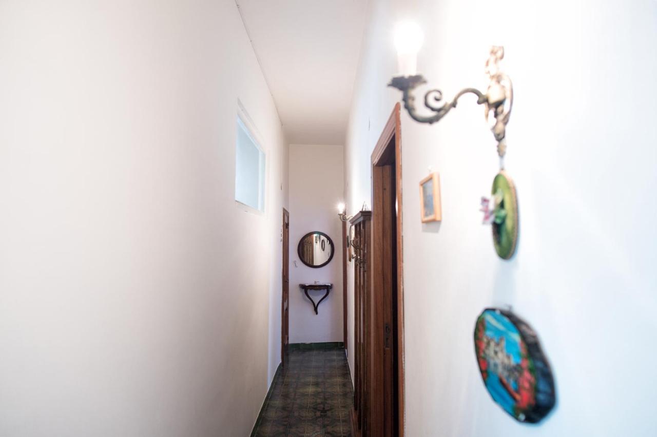 La Casa Gialla Виетри Экстерьер фото